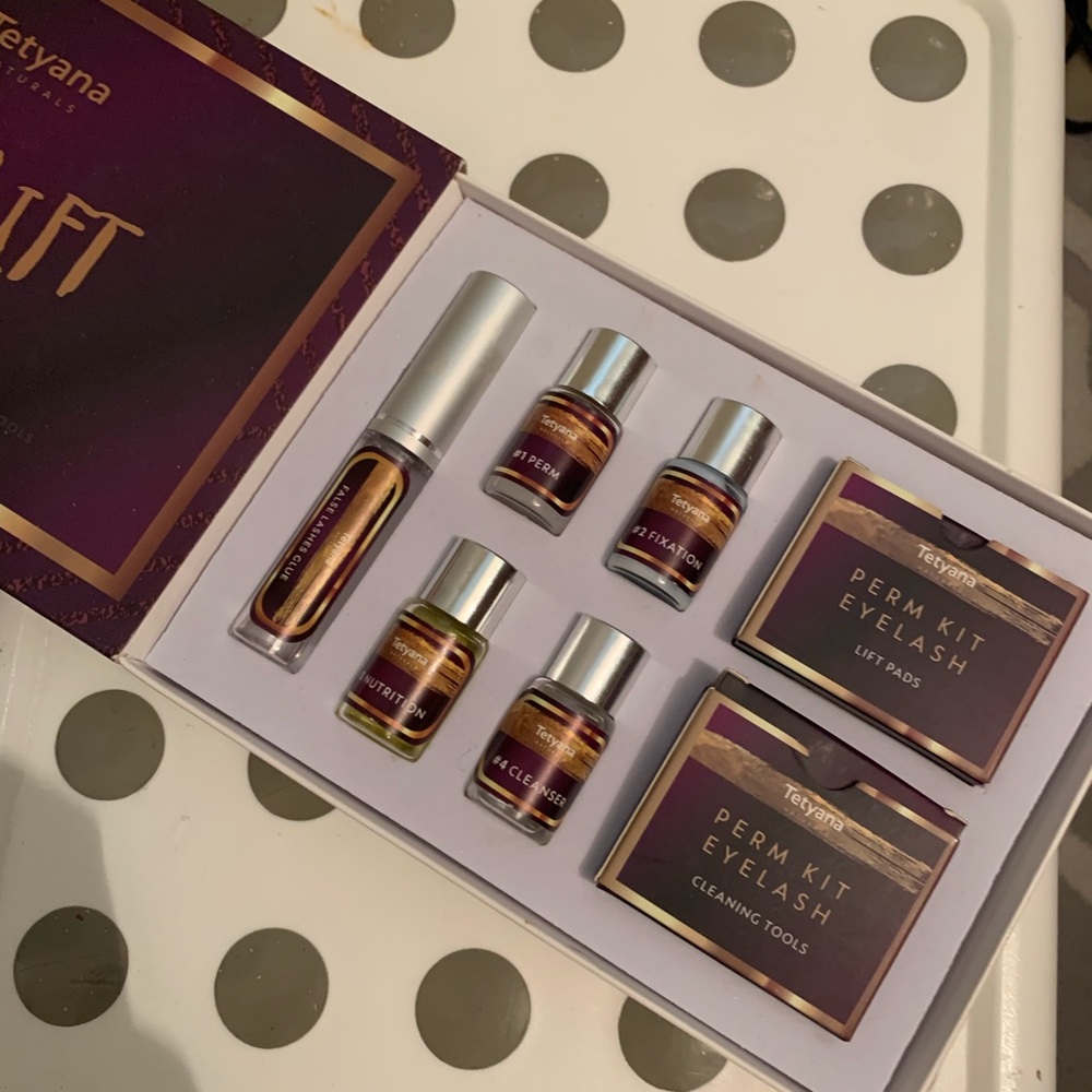 NEW LASH LIFTING KIT - Picture 2 of 3